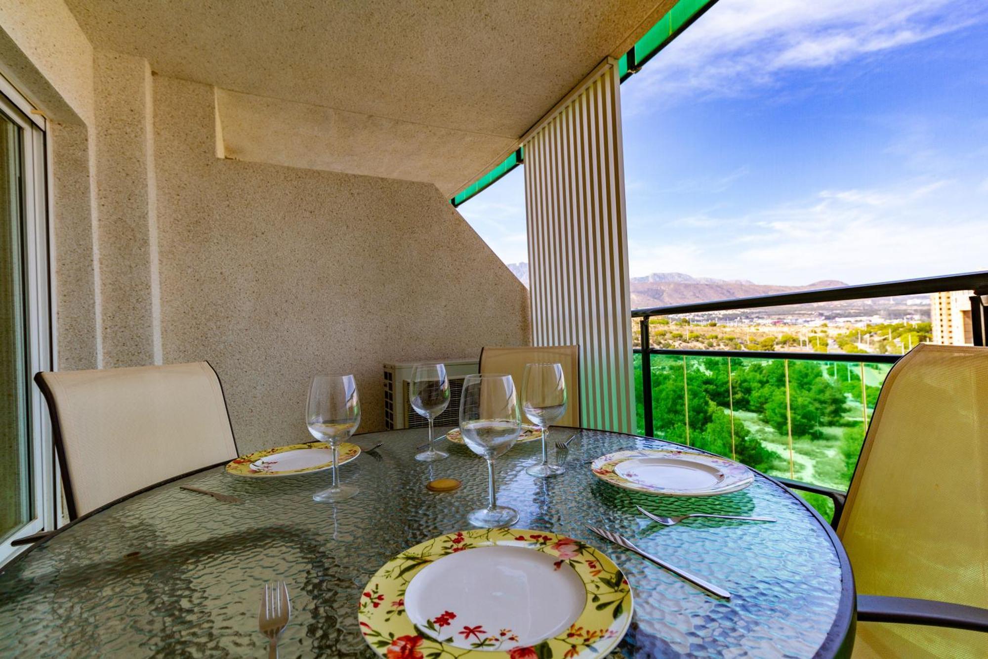 Apartment Vilapark With Pool, Free Parking, Terrace, Beach Бенидорм Экстерьер фото